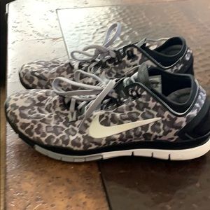 Nike Shoes - Nike cheetah print cross training shoe Nike Shoes - Nike cheetah print cross training shoe